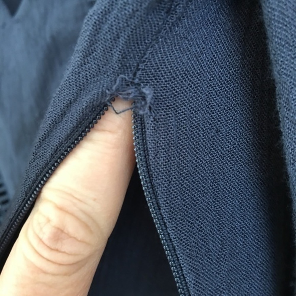 William Rast Fiona Top Navy - Picture 6 of 8